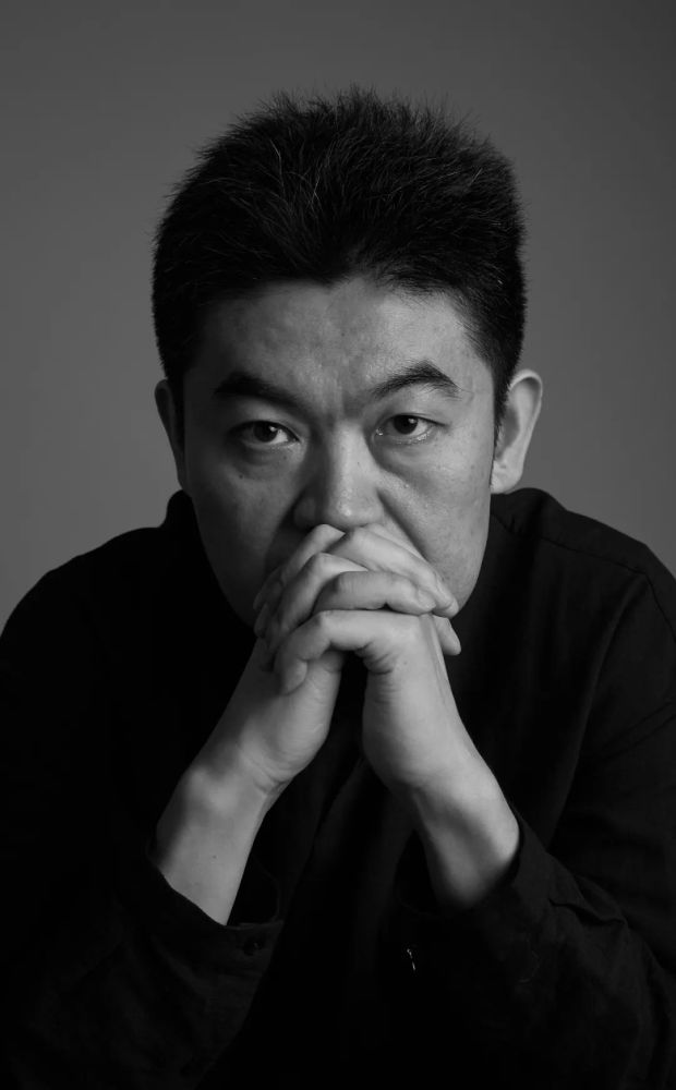 建筑事务所(tao)创始人及主持建筑师华黎毕业于清华大学建筑系及