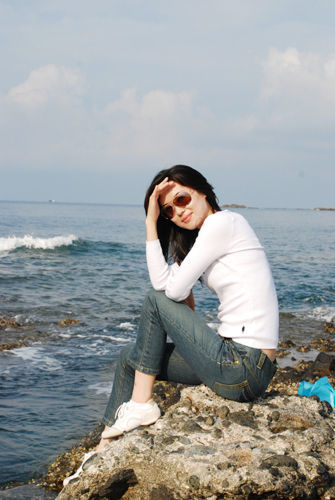 央视著名美女主播李红穷苦出身逃过一次婚风光背后有艰辛