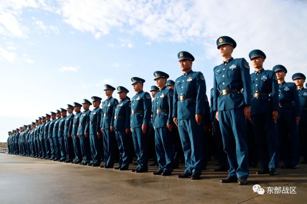 桂林空军基地新兵名单图片