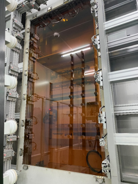 协鑫光电研发中的1m×2m钙钛矿组件昆山协鑫光电材料有限公司在超大