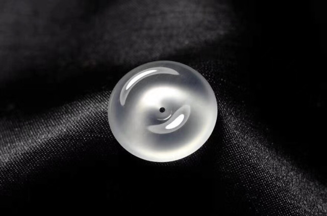 起莹起胶起刚都是高端翡翠的表现你买的翡翠有没有呢