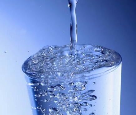 如果我水杯里的水满了,你想对我说什么话?