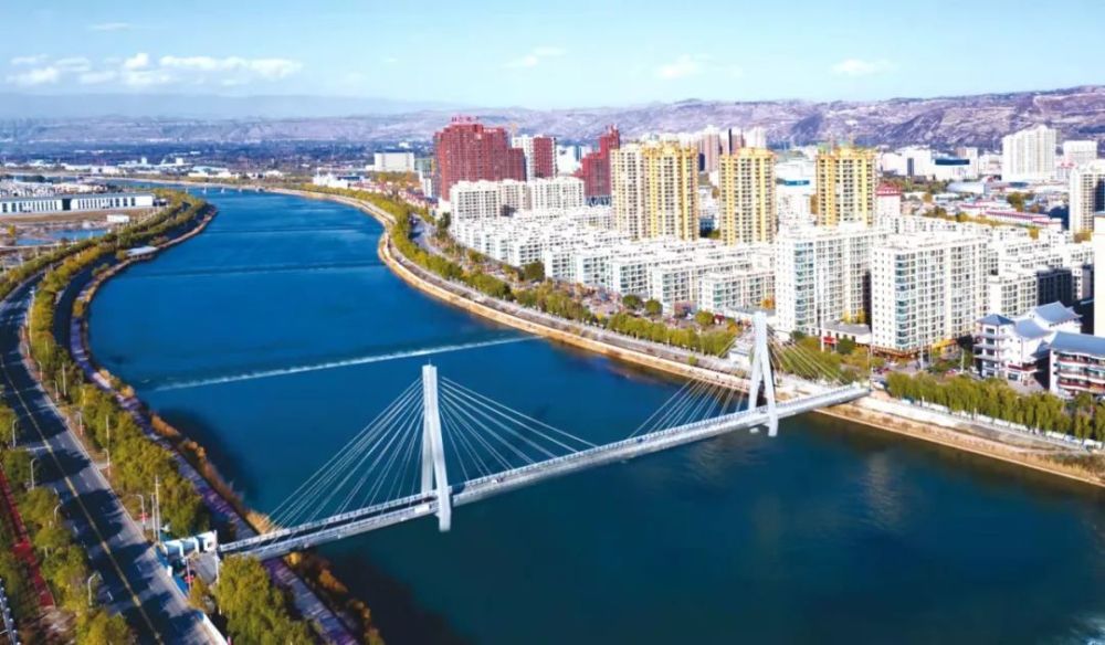 奋进,新定西!_腾讯新闻