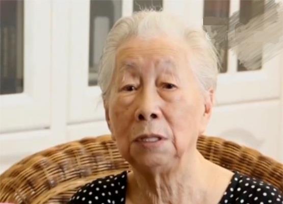 红军高级干部牺牲53年后家人才知,妻已离世两漂亮女儿青丝成白发