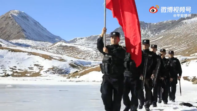 新疆民警暴風雪中刨出180只羊!網友:救出了多少根羊肉串