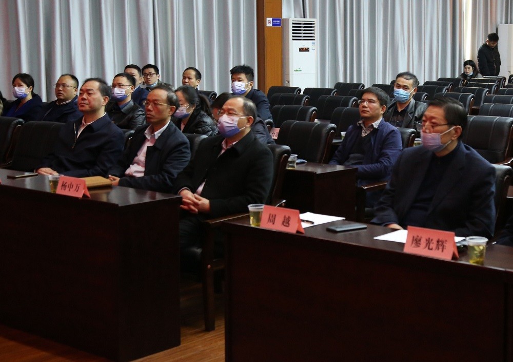 湖南省商务厅机关党委常务副书记刘德林表示,在"两个一百年"历史交汇