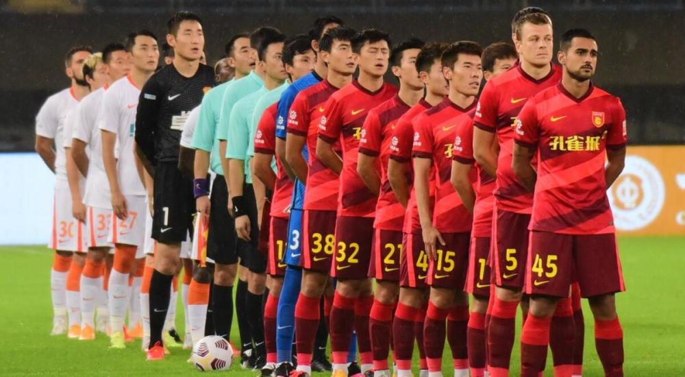 中超 广州承办中超争冠组比赛，苏州承办保级组 颁奖典礼将再度放弃