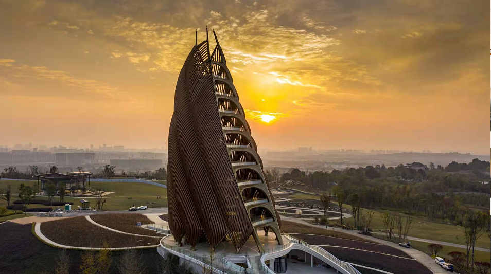 拥有节节攀升的无限生命力似乎真的如同一颗春笋般一层一层的弧形外沿