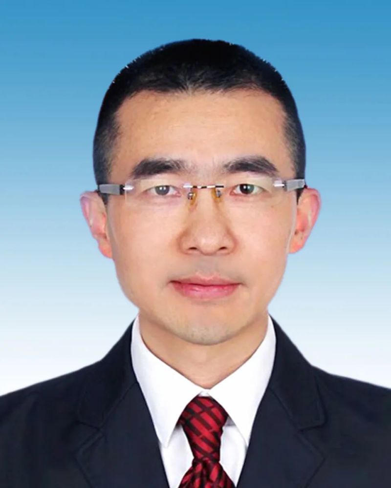 匡晖,男,汉族,1972年3月生,在职博士研究生学历,中共党员,现任拉萨市