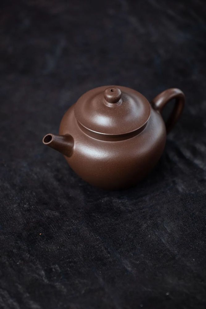 西云堂紫泥巨轮壶180cc