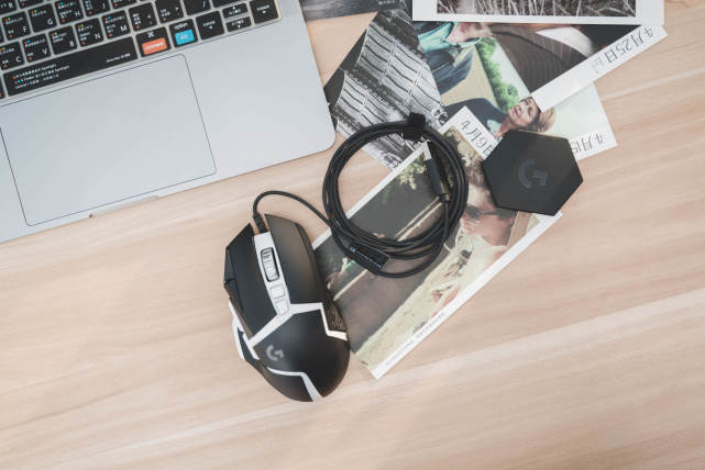 罗技g502se鼠标全新传感器提升追踪速度