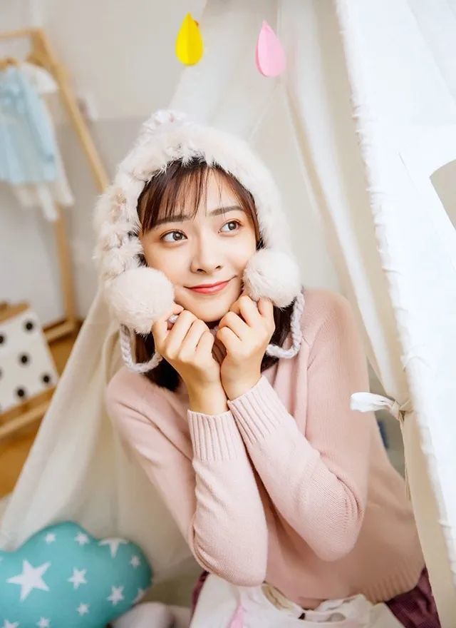 清纯大眼美女,可爱甜美生活照