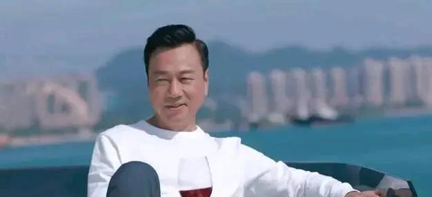 吃屎了梁非凡 而被鬼畜区玩坏的 刘醒,在tvb的时候 ,黎耀祥贡献了很多