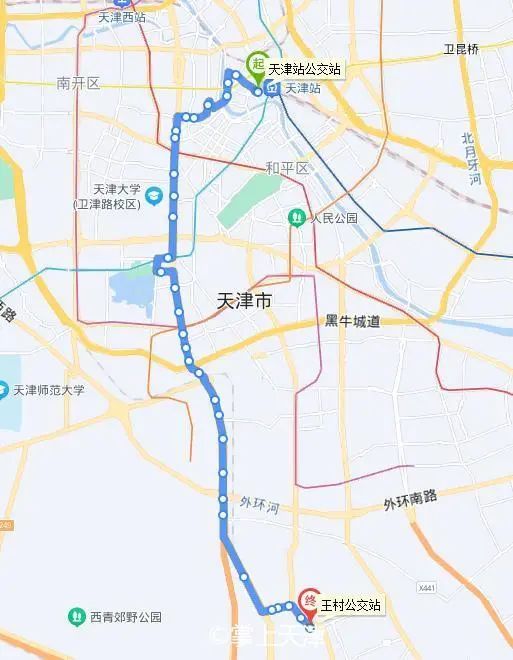 3路其實,小編覺得,3路公交車也非常直了,有個大彎還是個直角.