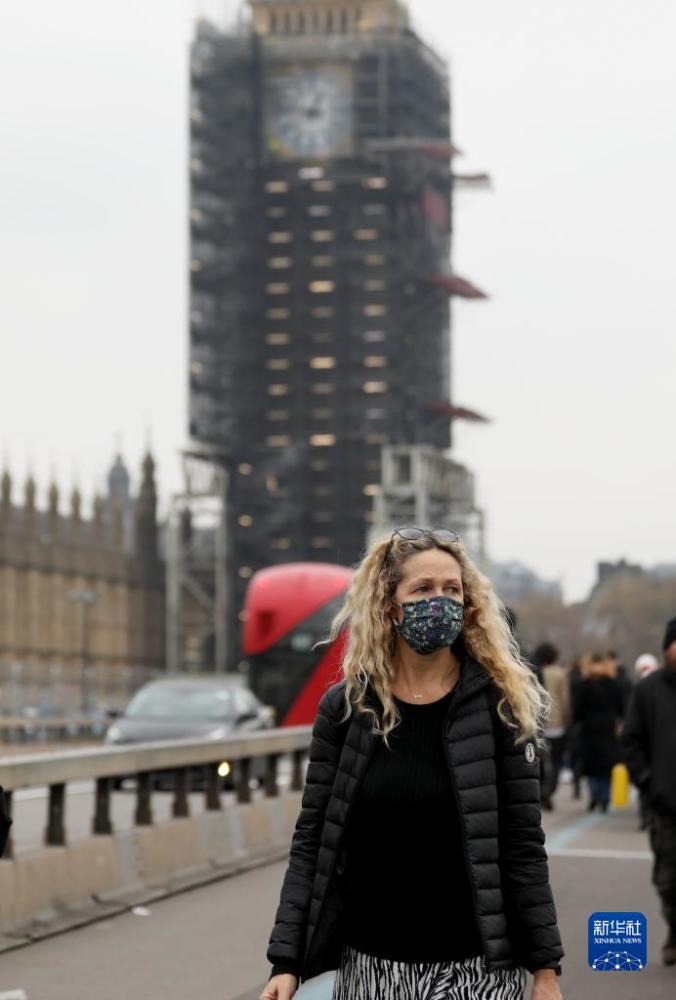 英国单日新增新冠确诊病例43676例