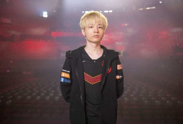 fpx辅助crisp回应转会新队伍:考虑过很多,但我想要的fpx给不了,目前是