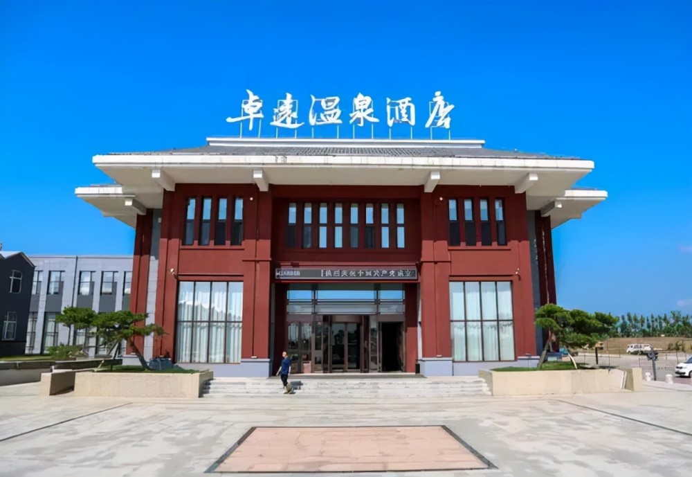 净月潭滑雪场开板 一起约一段"冰雪奇缘"吧!_腾讯新闻