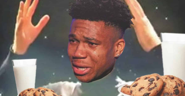 搞笑字母哥进联盟后狂吃一个月奥利奥儿时买不起不懂用牛奶泡