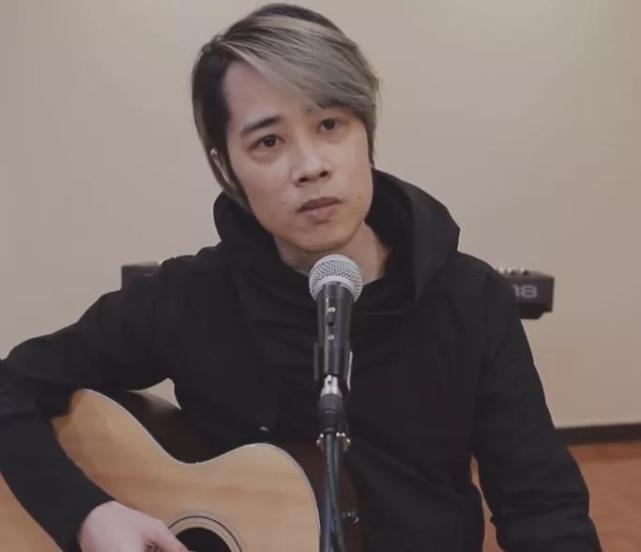 巅峰时人气直逼周杰伦,却因心脏病淡出歌坛,tank近况令人唏嘘