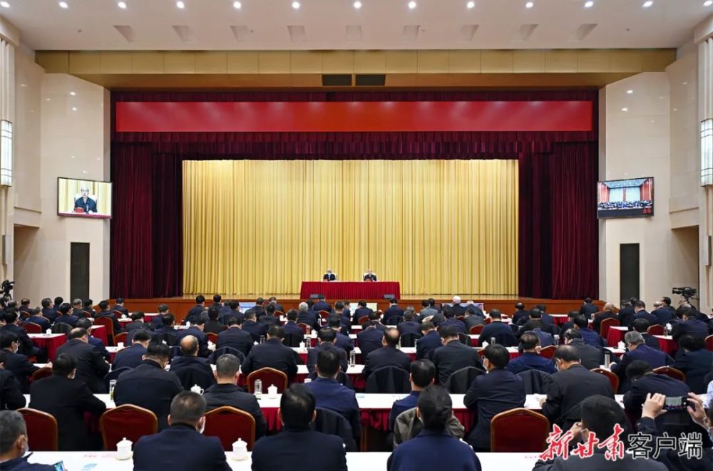 学习贯彻党的十九届六中全会精神中央宣讲团报告会在兰举行尹弘主持并