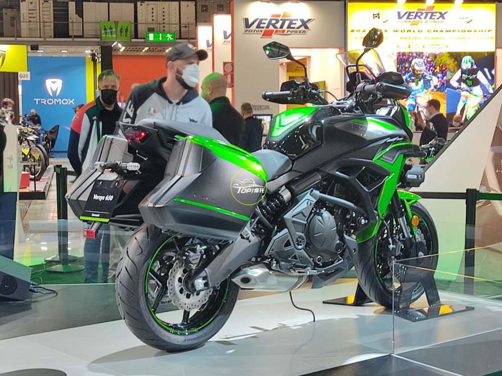 米兰车展丨川崎versys650发布新款全彩仪表牵引力控制