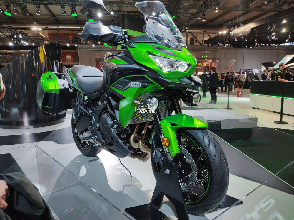 米兰车展丨川崎versys650发布新款全彩仪表牵引力控制
