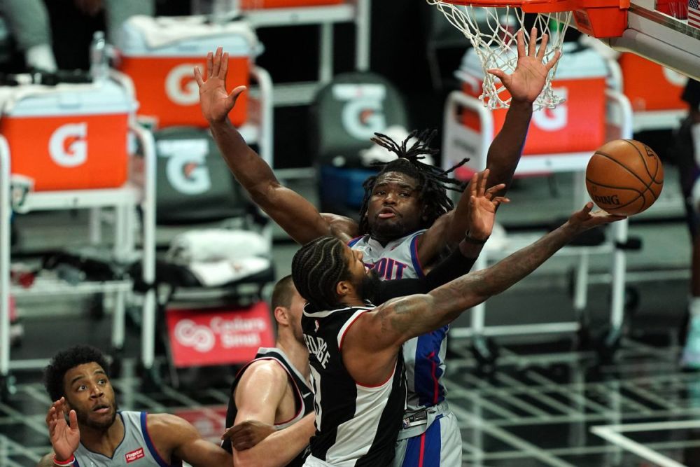 27日视频直播11场nba赛事 利拉德大战库里詹皇能否持续爆发 腾讯新闻