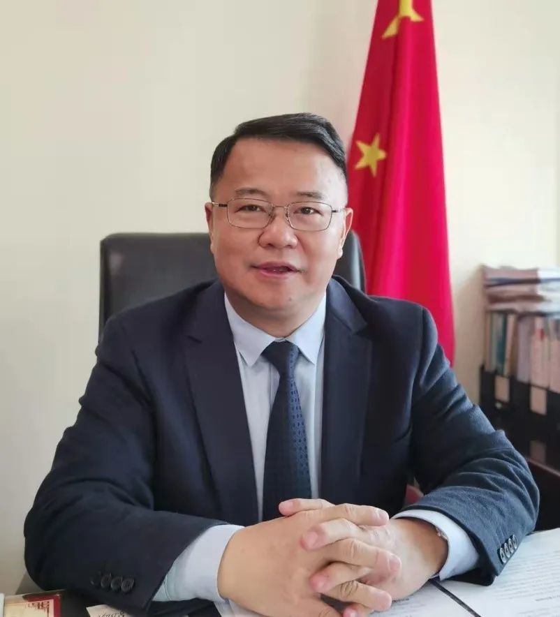 社总编辑杜贤编审,丛书总主编中国中医科学院中药研究所胡世林研究员