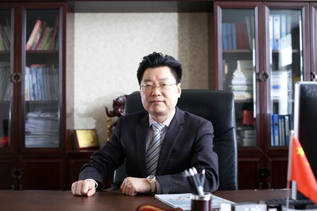 2122 0630亿苏庭宝,呼伦贝尔市新巴尔虎右旗荣达矿业有限责任公司