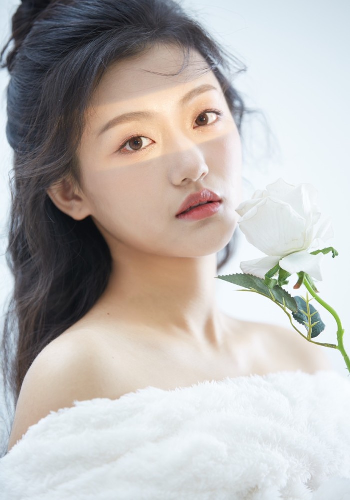 模卡 推荐艺人:李欣怡_腾讯新闻