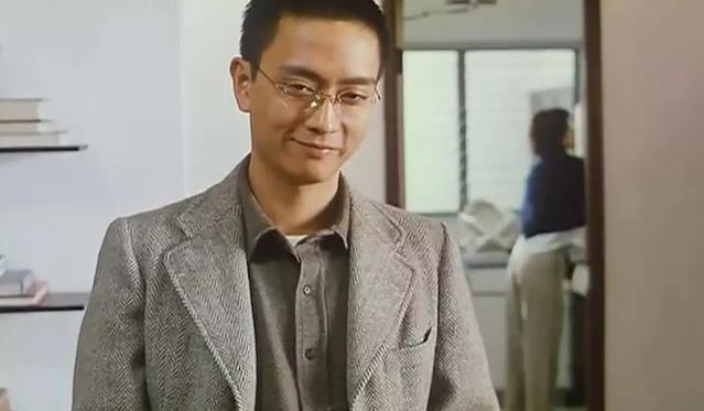 2,《追凶二十年》;开头还是吸引人的,导演功力不逮,谢君豪年轻时演技