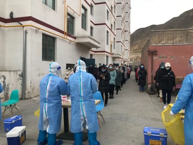 夏河县开展疫情防控应急演练