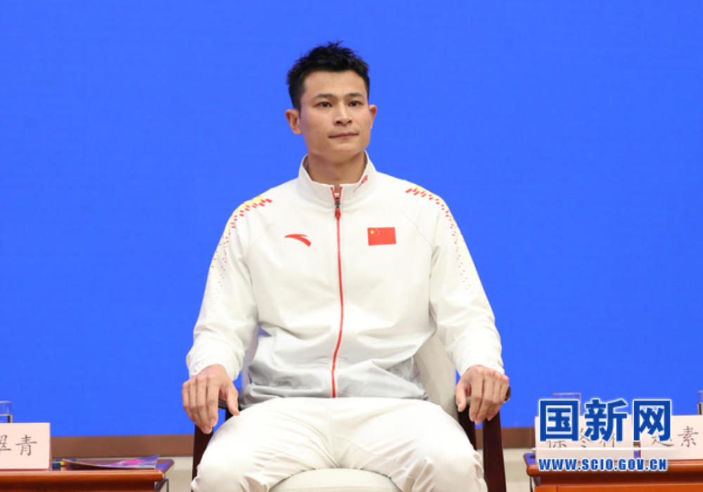 盲人领跑员徐冬林:尝试戴过眼罩,体验他们的生活