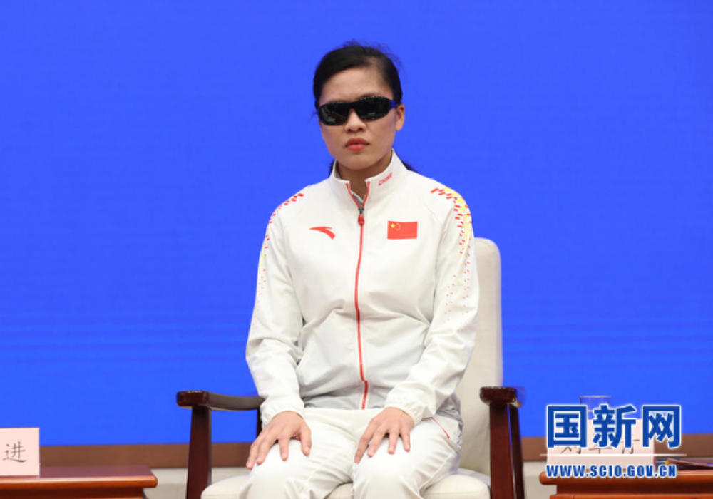 "残奥女飞人"刘翠青:自从接触了田径,我才知道盲人可以自由地奔跑