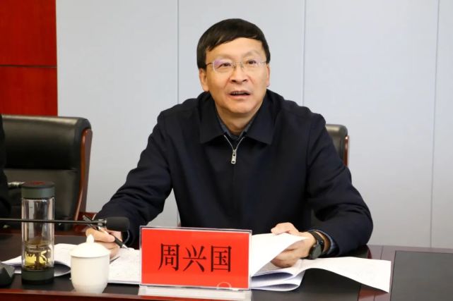 楚雄州人大常委会主任周兴国到州检察院调研指导