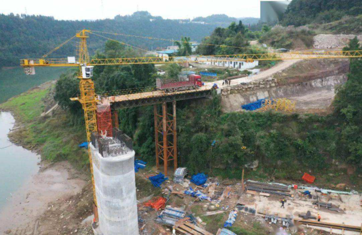 真正的超级工程,中国在四川大山里又修高铁,技术难度震撼全球_腾讯