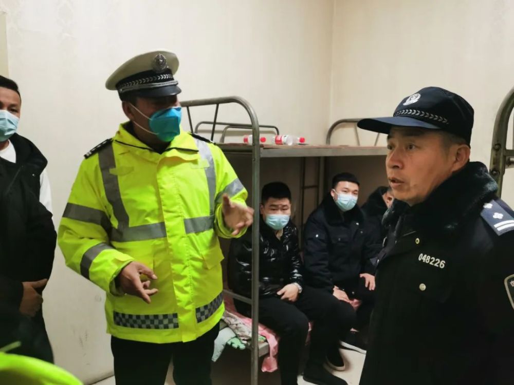 车辆被劫榆林公安交警高交子吴大队高效处置突发警情