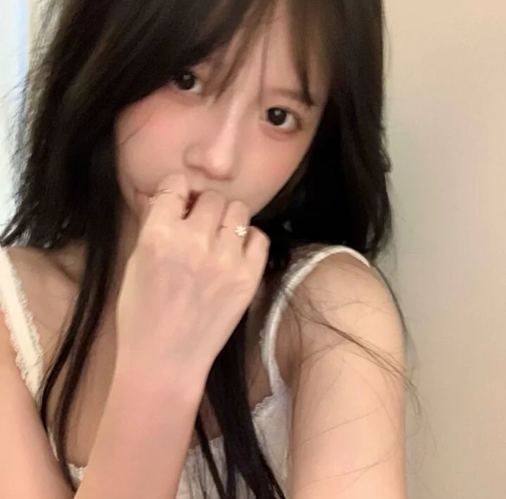 精选优质温柔小众好看的女生头像196