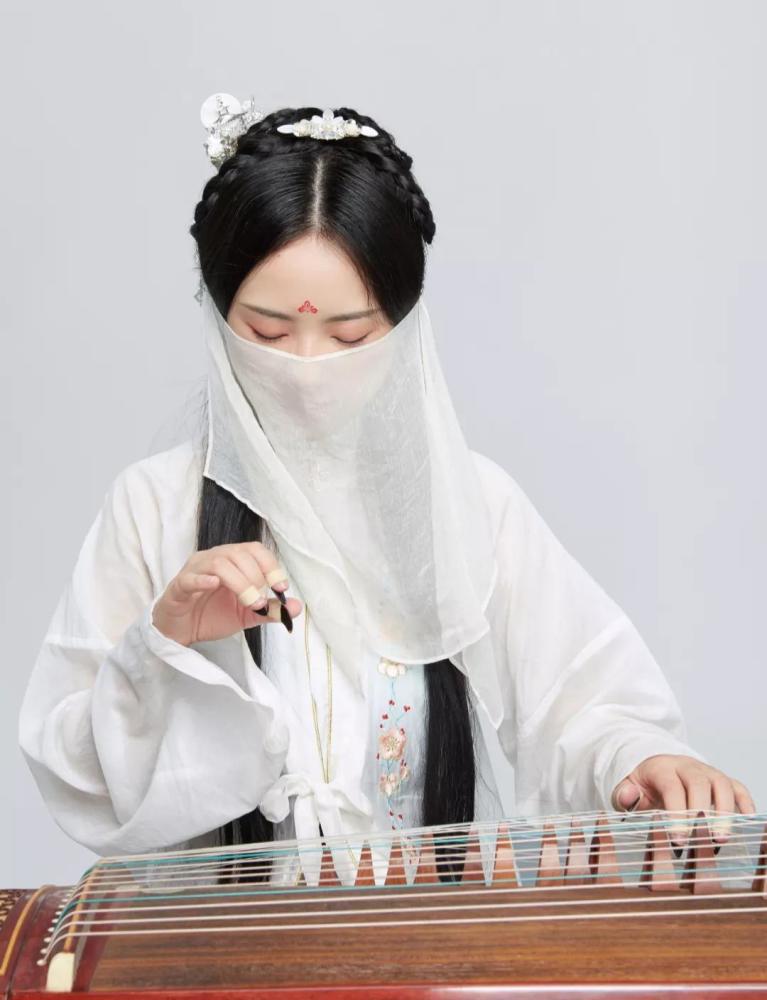 教主墨韵随步摇:千指大人原型,手速惊艳全网!_腾讯新闻