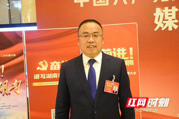 党代表热议丨颜和平:以真抓实干 在助推高质量发展中彰显石鼓担当