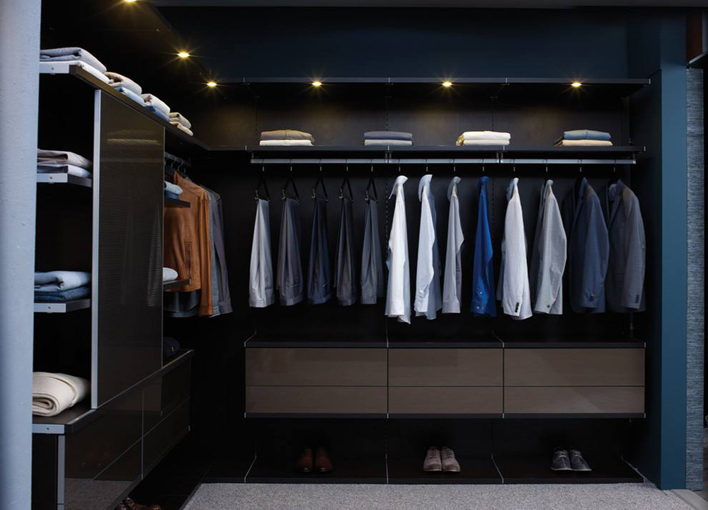 什么颜色的衣柜更高档?选对衣柜很重要,别让衣柜毁了卧室的装修