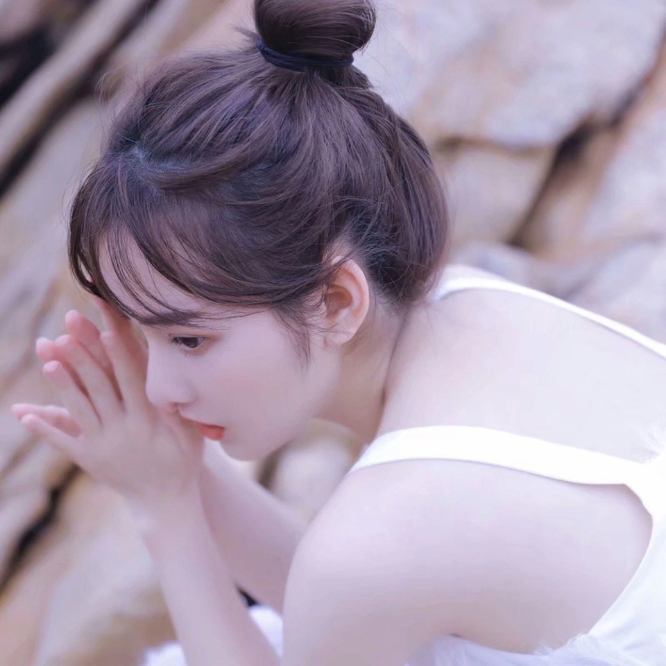 丸子头美女头像绝不辜负