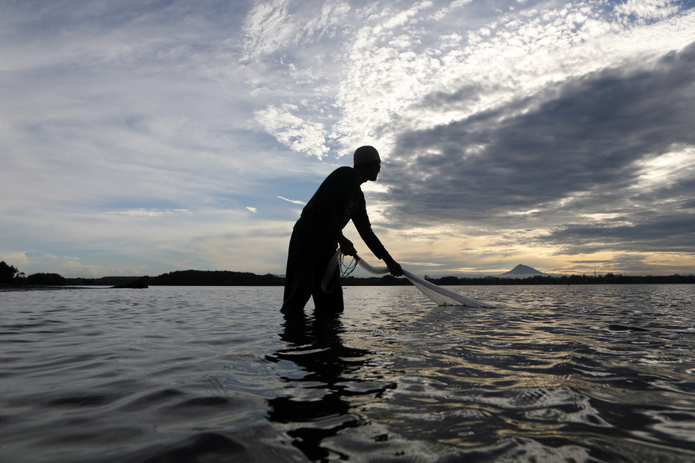 (外代二线)班达亚齐的渔夫_腾讯新闻