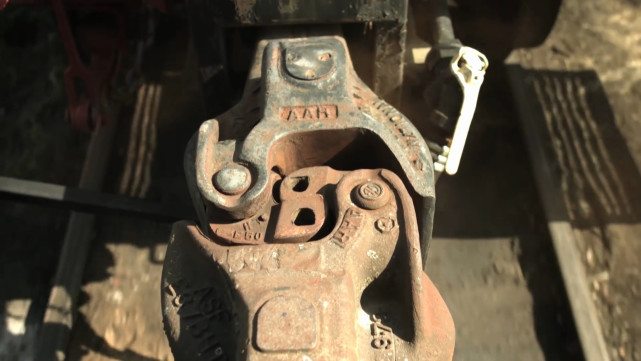 神奇的詹式车钩,用了100多年的火车技术,它到底有何奥秘?