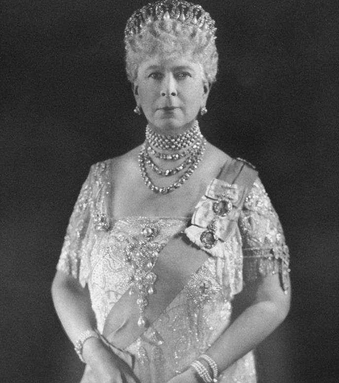 英国玛丽王后见证六代国王活到86岁联手儿媳对付赘婿菲利普