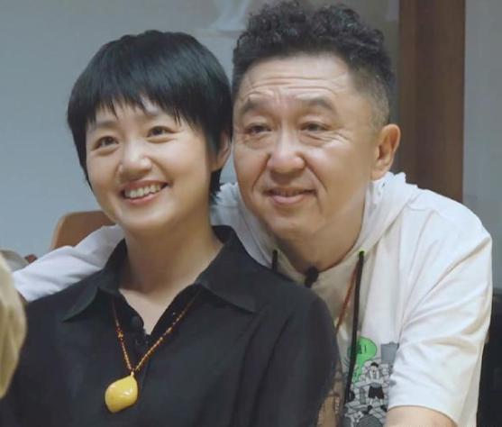 于谦妻子近照曝光,隐藏多年长这样,难怪郭德纲这么"惦记"她