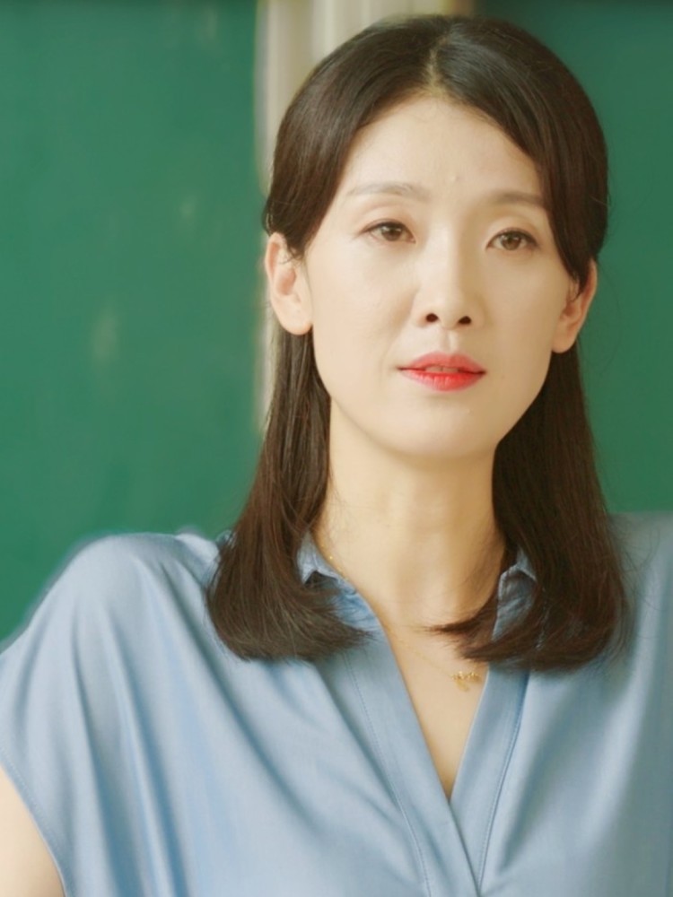 回忆杀:《十八岁的天空》裴佩老师外号"小吴倩莲"倪景阳_腾讯新闻