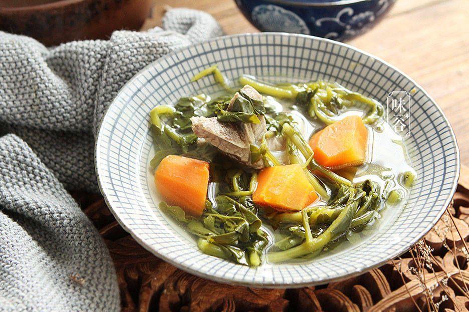 冬季干燥上火 多给家人喝这汤 汤香味美有回甘 嗓子特舒服 腾讯新闻