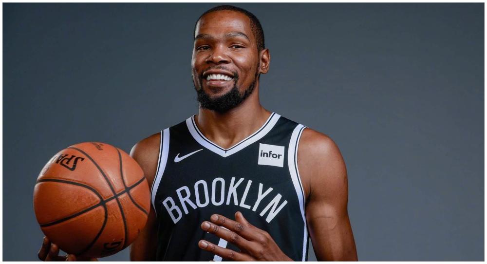 杜兰特 NBA最有钱的屌丝！包工头投资1.5亿翻修球馆，躺着把钱赚了