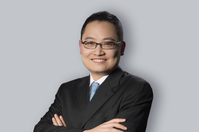 在a股的关键时刻,被市场称为"大白"的兴证全球副总经理谢治宇公开发表